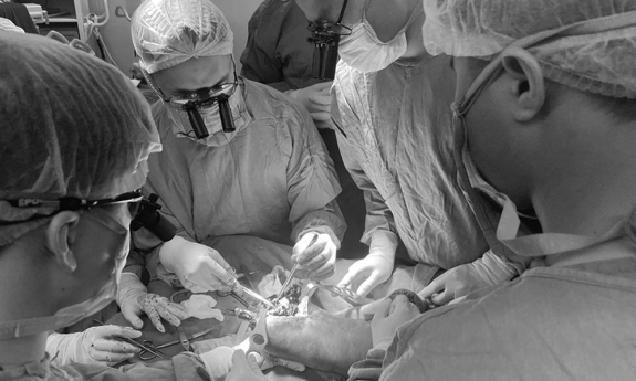 Nữ sinh quê Bắc Ninh: Phục hồi tốt sau khi nối lại chân bị đứt lìa do tai nạn giao thông